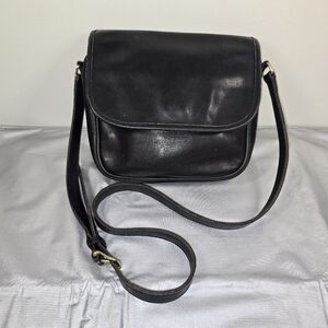 Vintage Coach Black Leather Crossbody Saddle Bag. Style 0804